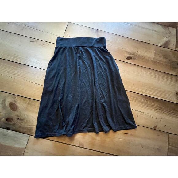 Qearal Women's Flowy Grey Skirt. Pull On. stretchy. Size Small. Summer Beach - Picture 1 of 6